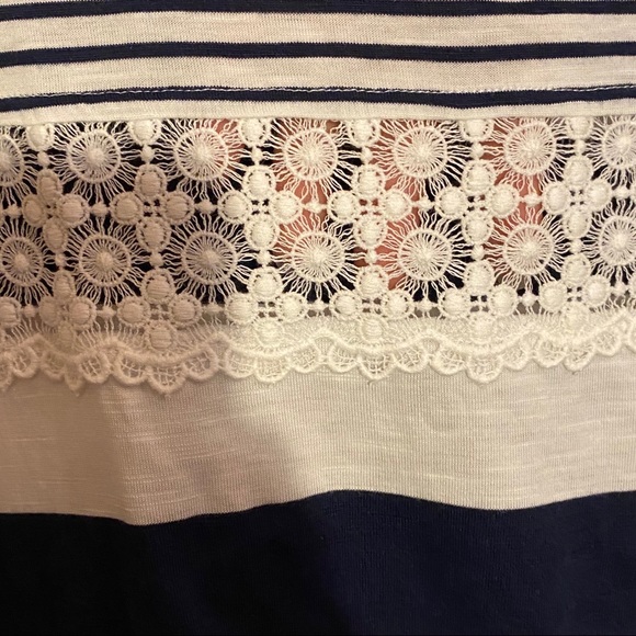 NWT Lauren Conrad 3/4 Sleeve Tee - Picture 4 of 6